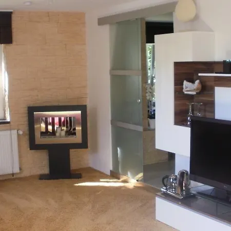 Gaestezimmer Im Haus Am Wald Quarto em Acomodações Particulares